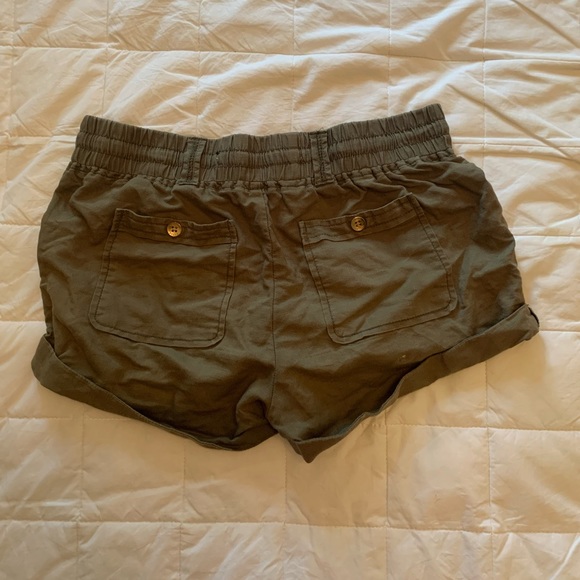 Guess linen shorts - Picture 2 of 6